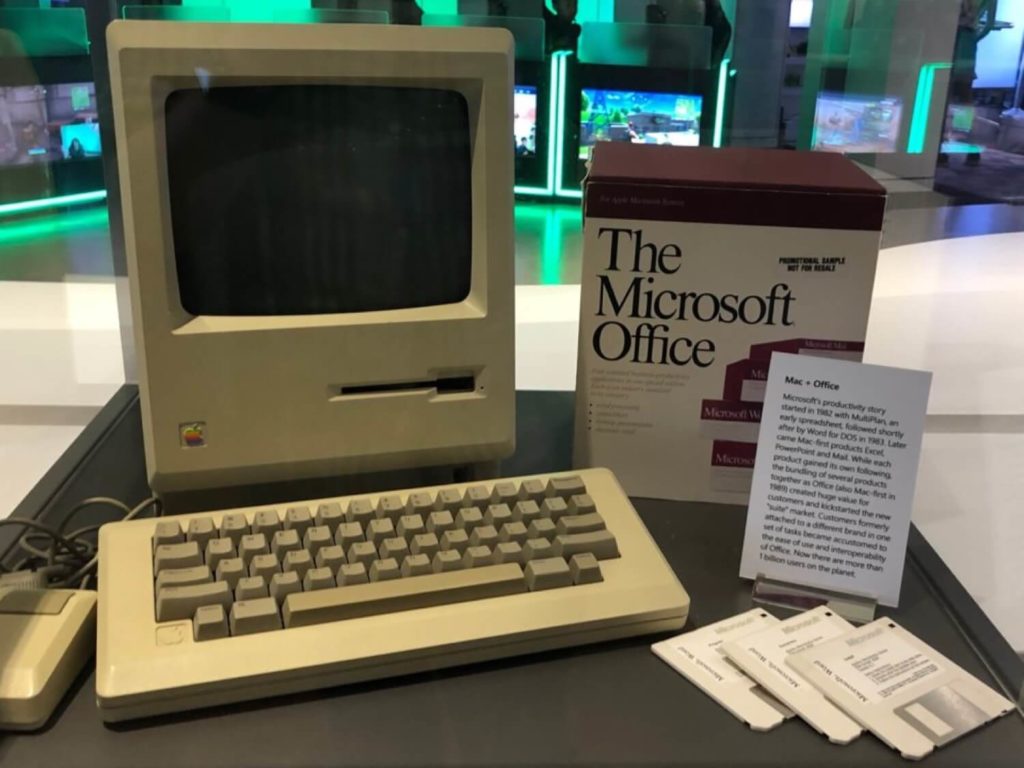 Imagem do primerio Macintosh, de 1984